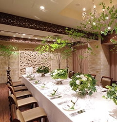 最大600名様OK！レイアウトが自由自在だから人数に応じた会場をご用意いたします！